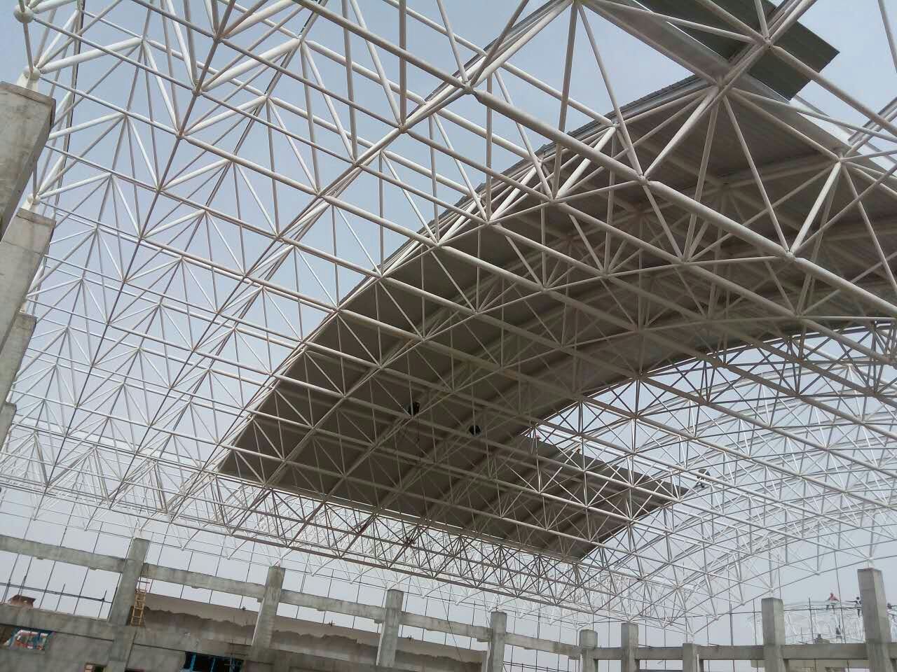 邳州青岛一汽网架

